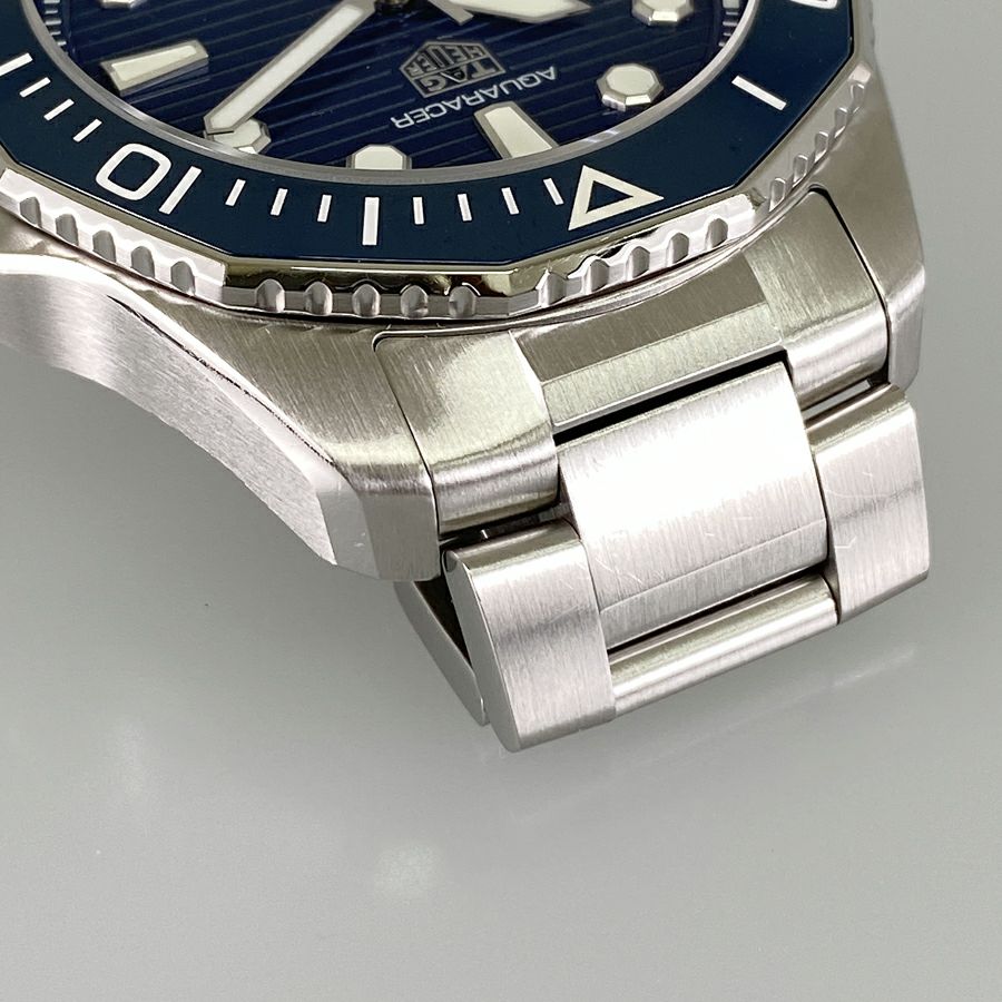 タグホイヤー WBP201B メンズ 腕時計