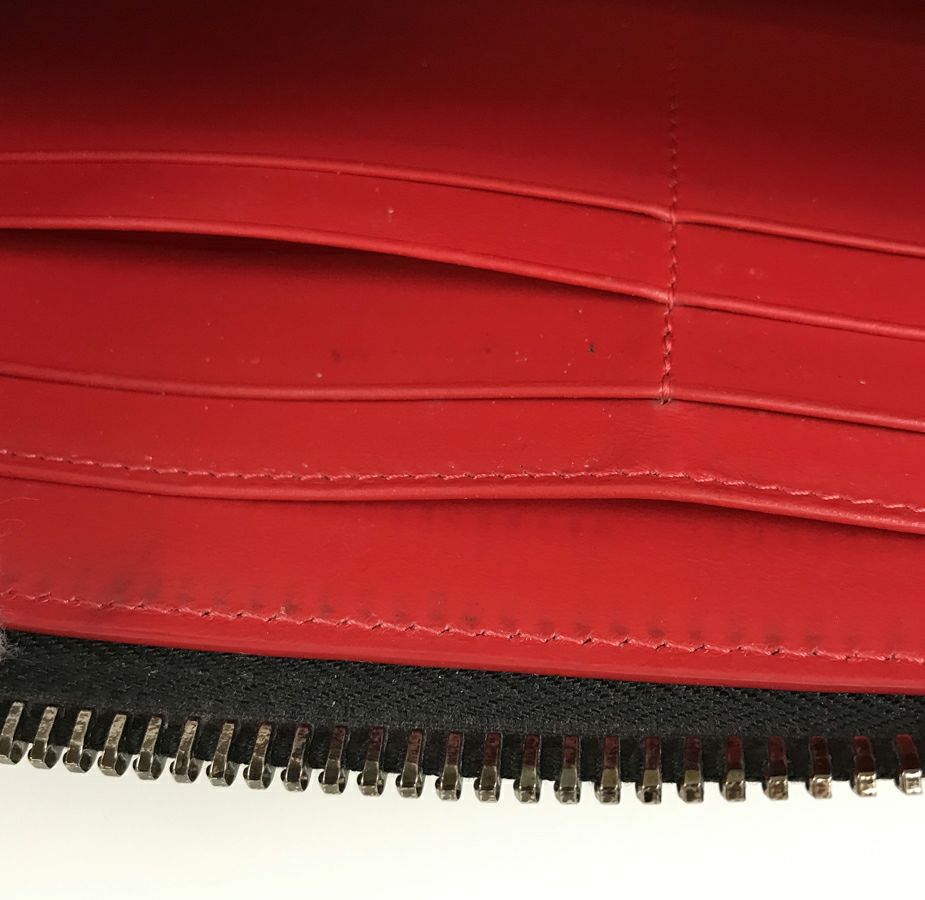 クリスチャンルブタン 長財布 ラウンドファスナー