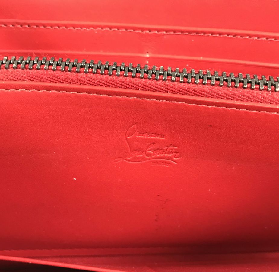 クリスチャンルブタン 長財布 ラウンドファスナー