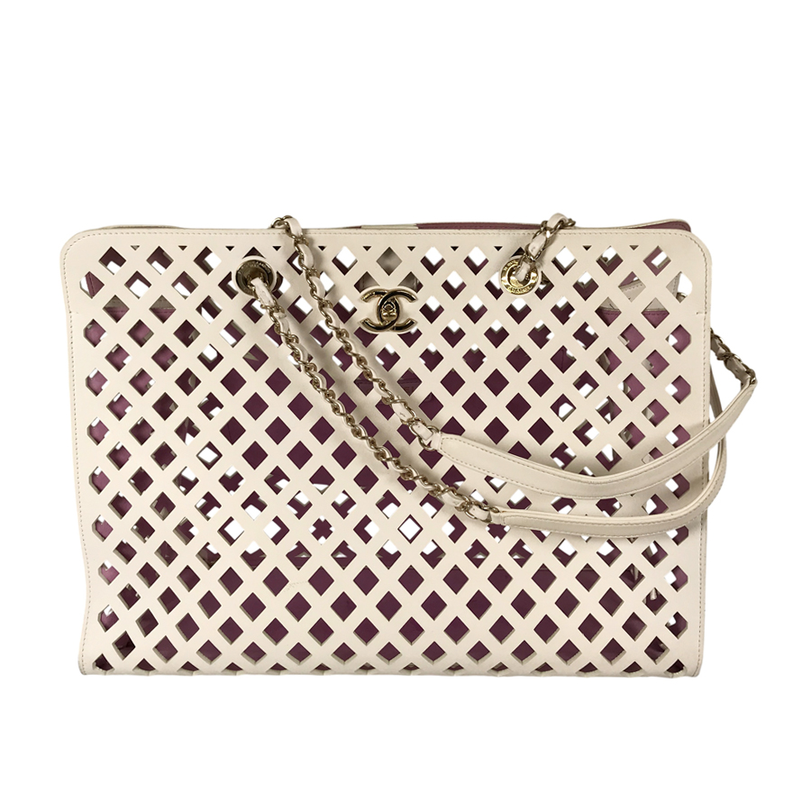 シャネル ショルダーバッグ