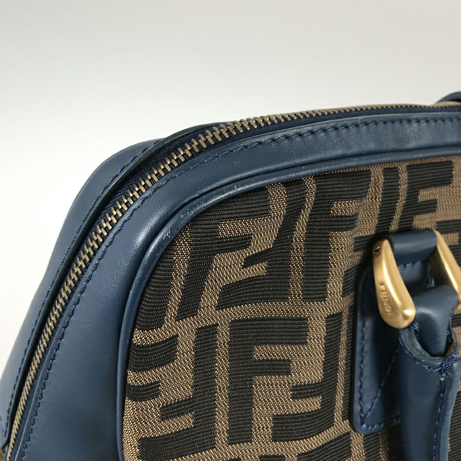 フェンディ ハンドバッグ