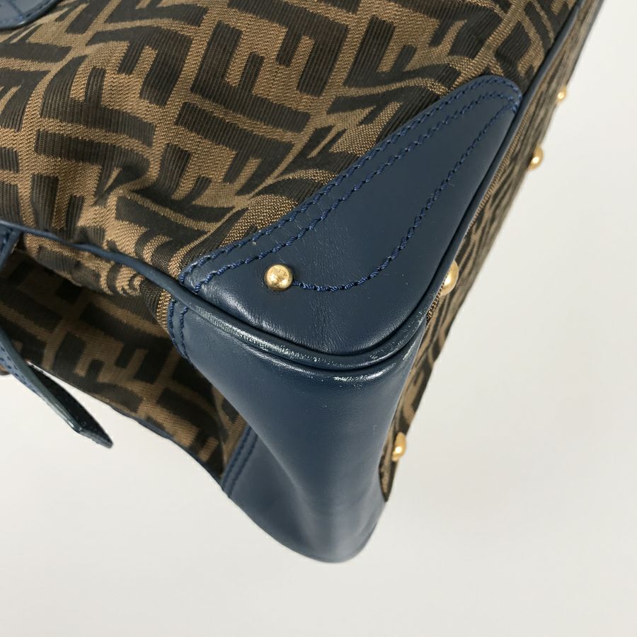 フェンディ ハンドバッグ