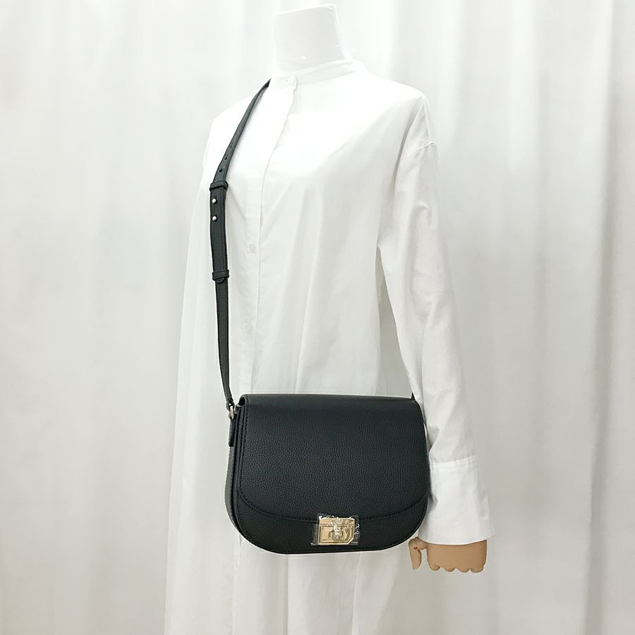 バリー ショルダーバッグ