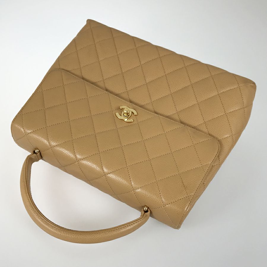 シャネル ハンドバッグ