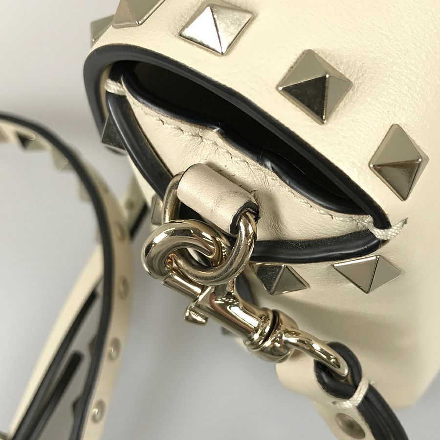 ヴァレンティノ ガラヴァーニ ショルダーバッグ