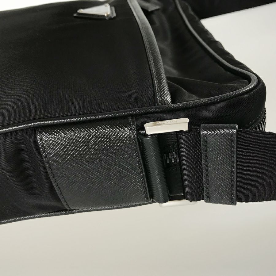 プラダ ショルダーバッグ