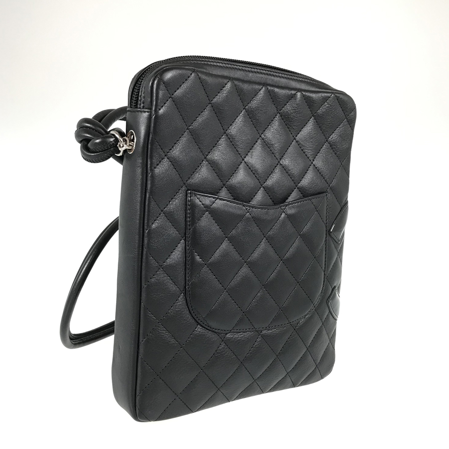 シャネル ショルダーバッグ