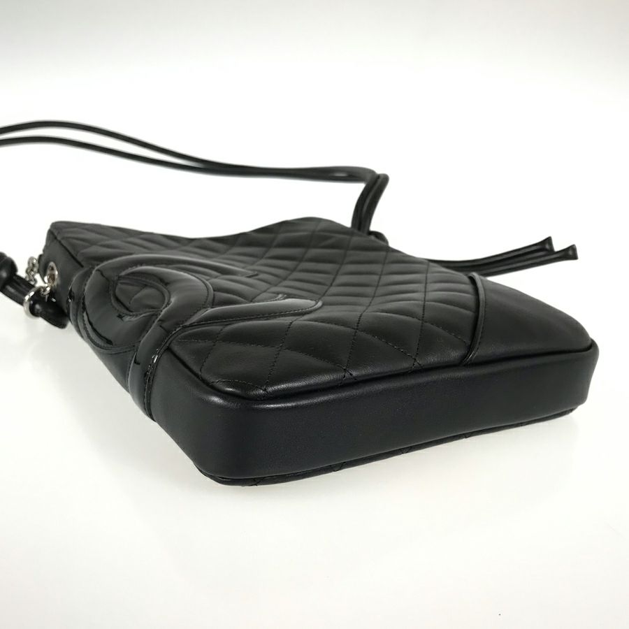 シャネル ショルダーバッグ