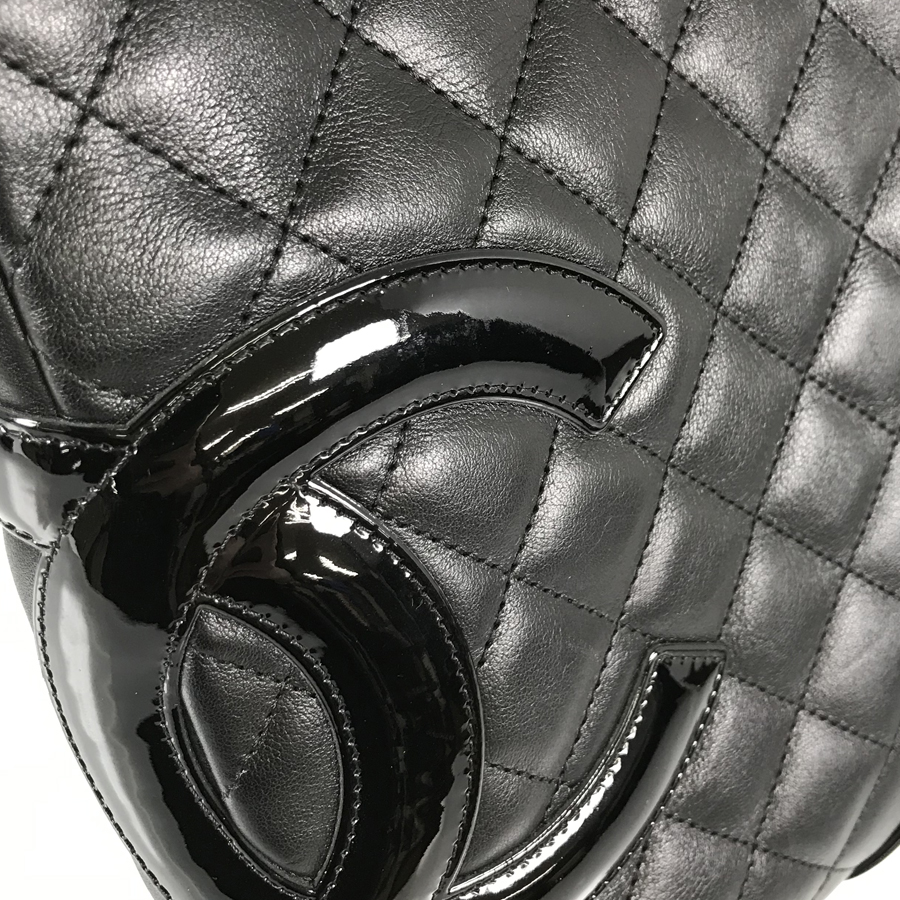 シャネル ショルダーバッグ