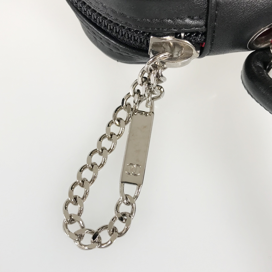 シャネル ショルダーバッグ