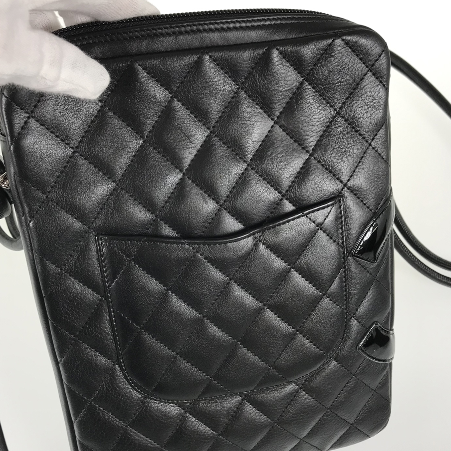 シャネル ショルダーバッグ