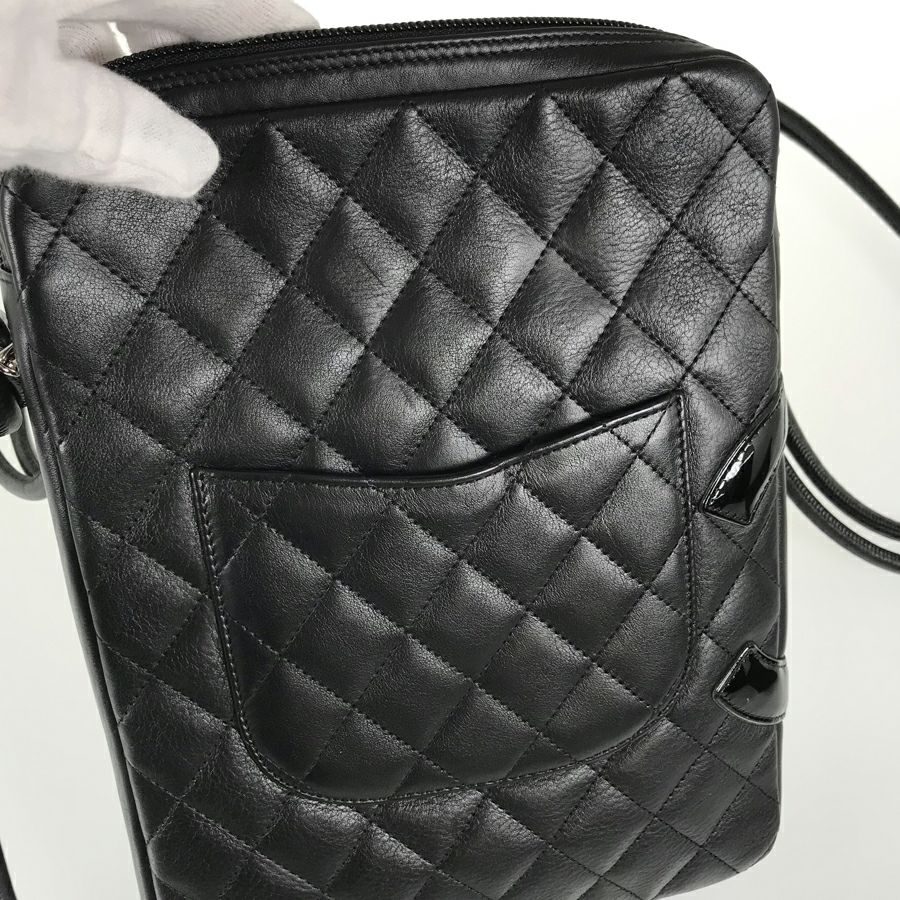 シャネル ショルダーバッグ