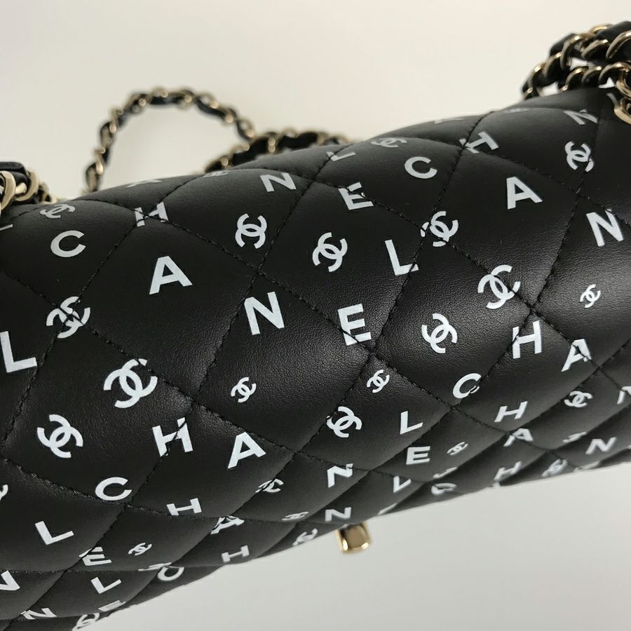 シャネル ショルダーバッグ