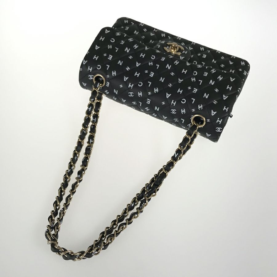 シャネル ショルダーバッグ