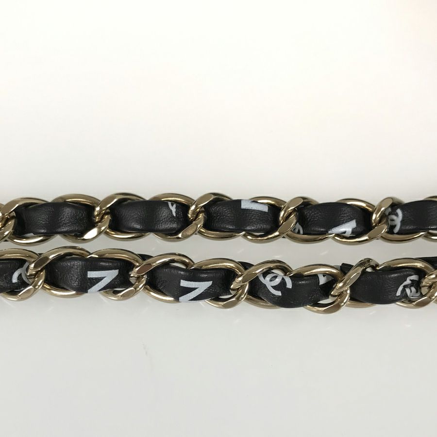 シャネル ショルダーバッグ