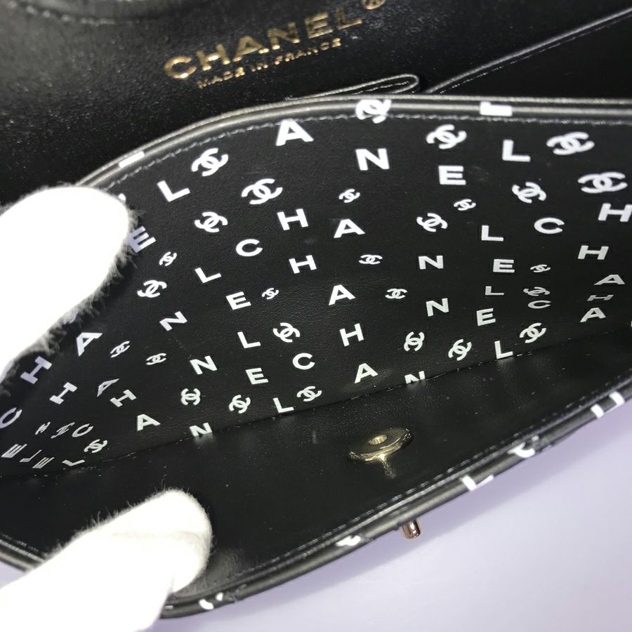 シャネル ショルダーバッグ