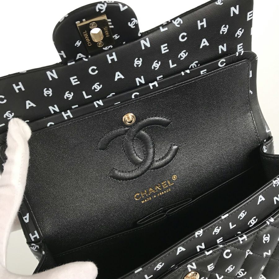 シャネル ショルダーバッグ