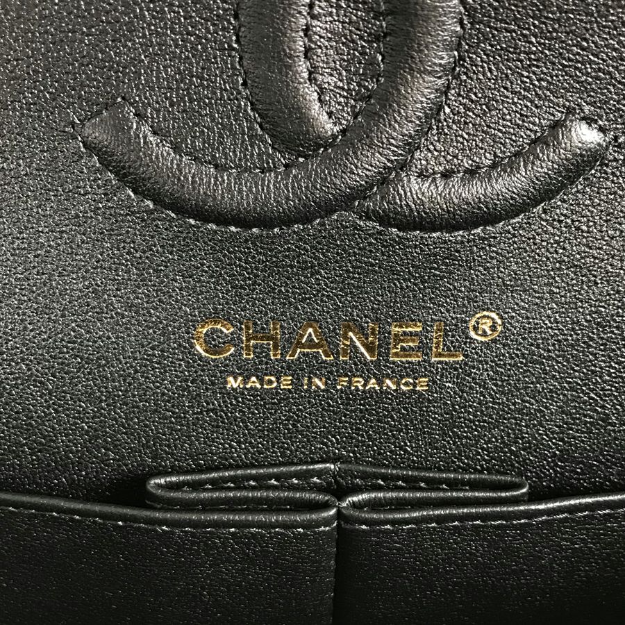 シャネル ショルダーバッグ