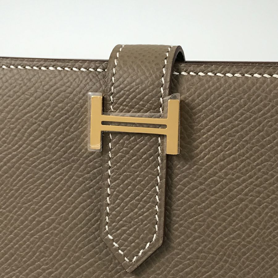 エルメス 二つ折り財布