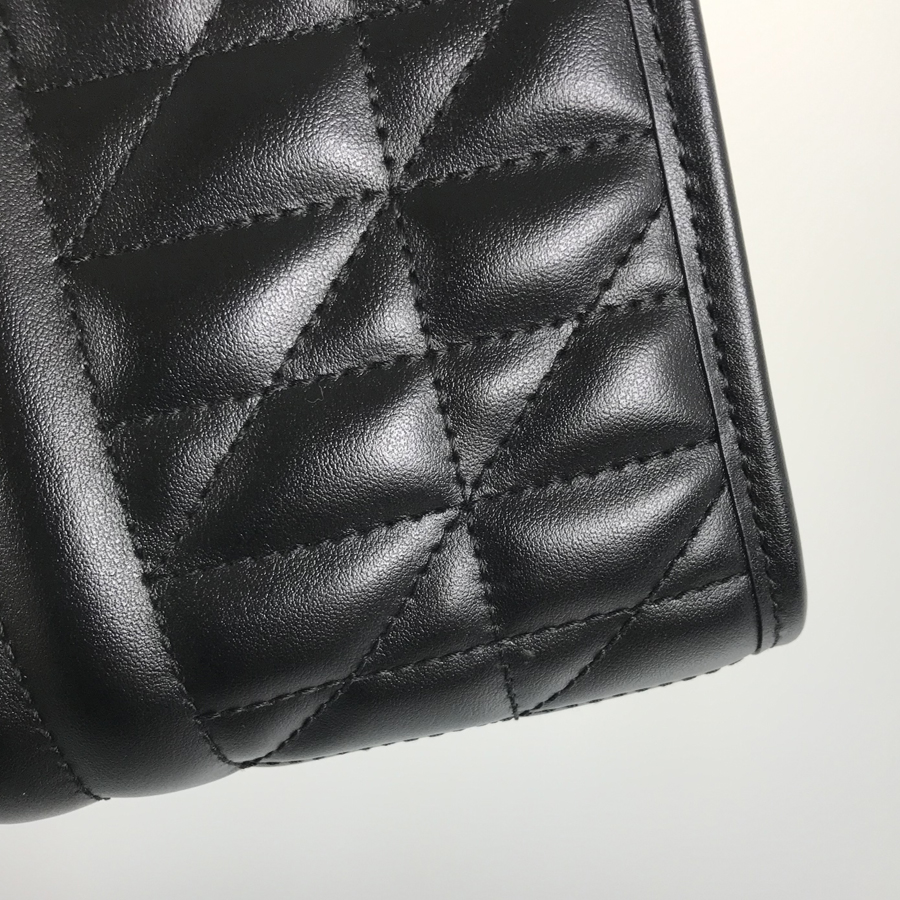 グッチ ショルダーバッグ