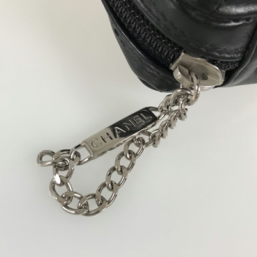 シャネル ショルダーバッグ