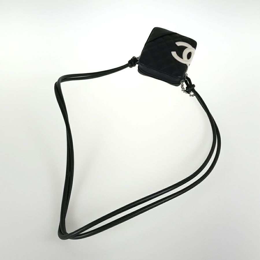 シャネル ショルダーバッグ