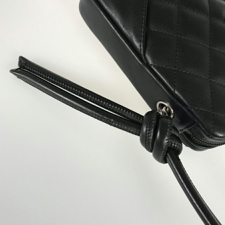 シャネル ショルダーバッグ