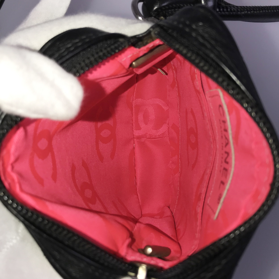 シャネル ショルダーバッグ