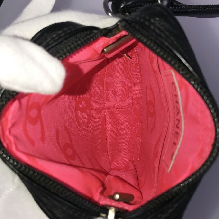 シャネル ショルダーバッグ