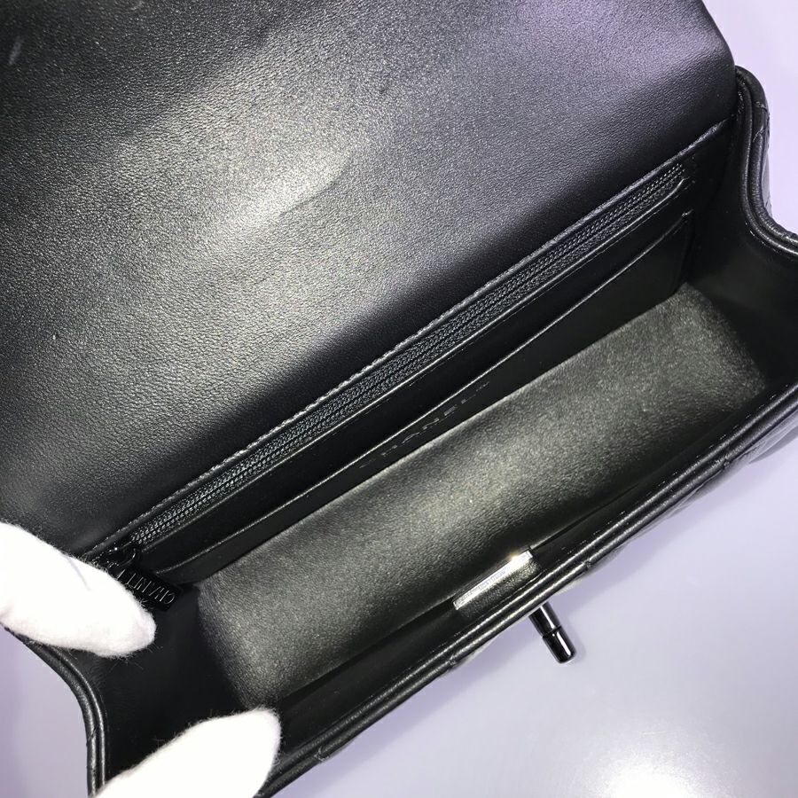 シャネル ショルダーバッグ