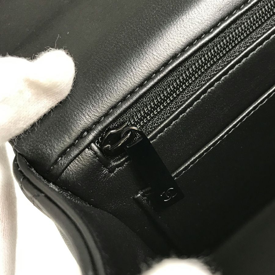 シャネル ショルダーバッグ