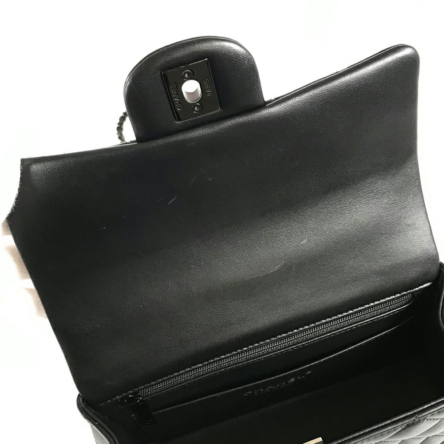 シャネル ショルダーバッグ