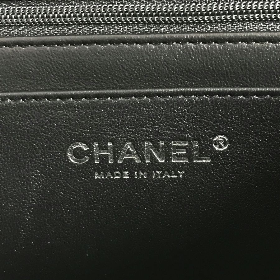 シャネル ショルダーバッグ