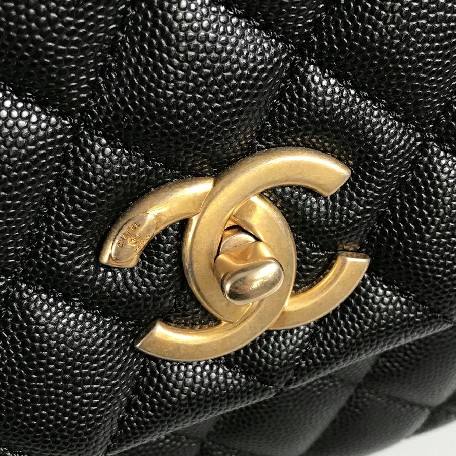 シャネル ハンドバッグ