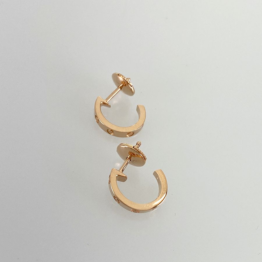 カルティエ ピアス