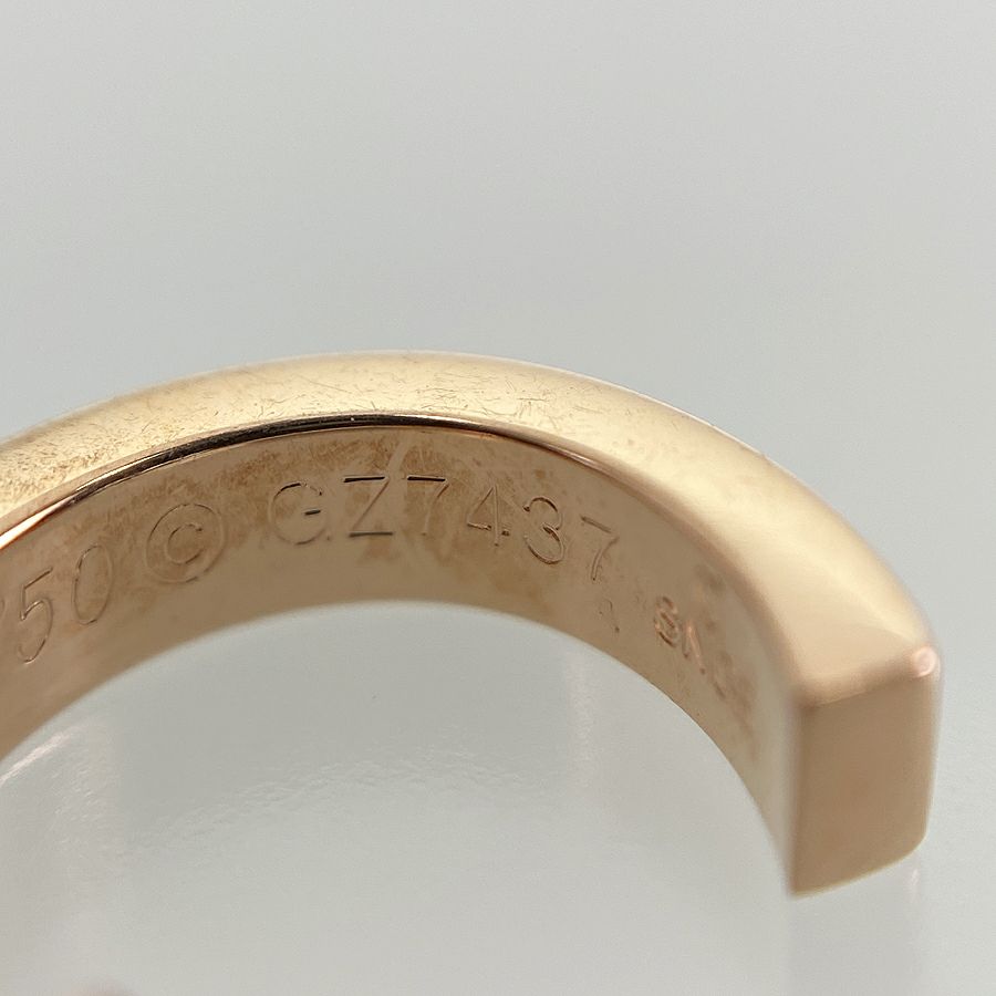 カルティエ ピアス