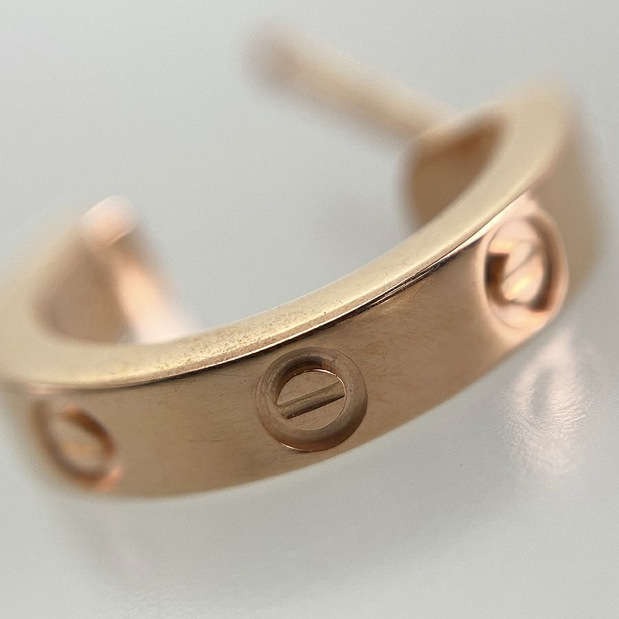 カルティエ ピアス