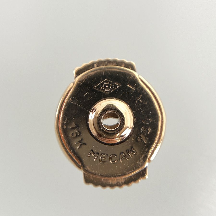 カルティエ ピアス