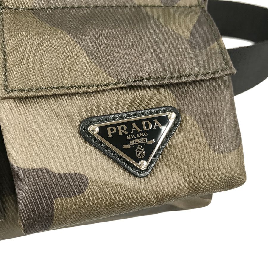 プラダ ボディバッグ