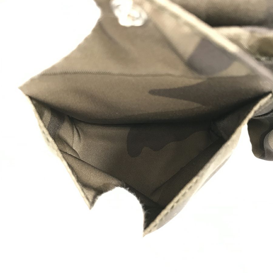 プラダ ボディバッグ