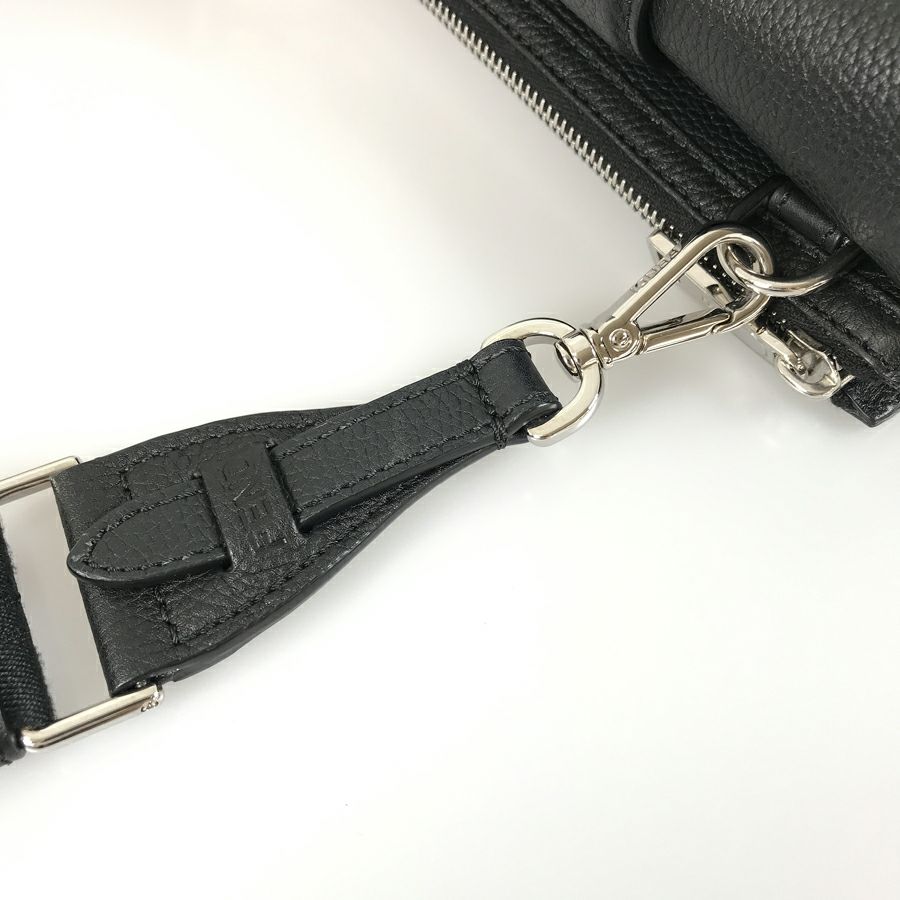 フェンディ ショルダーバッグ