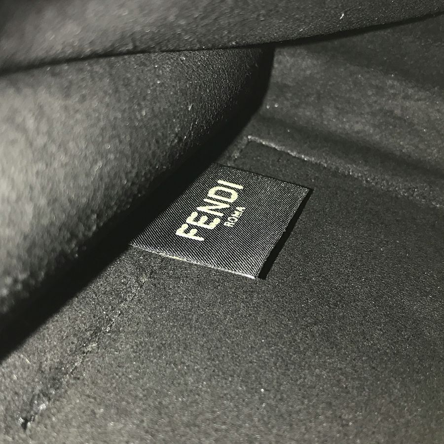 フェンディ ショルダーバッグ