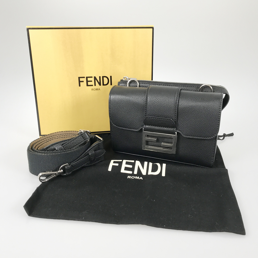 フェンディ ショルダーバッグ
