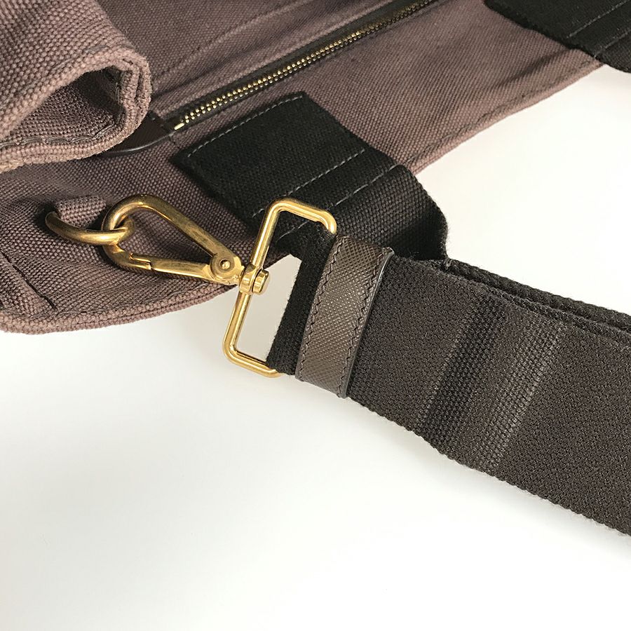 プラダ トートバッグ