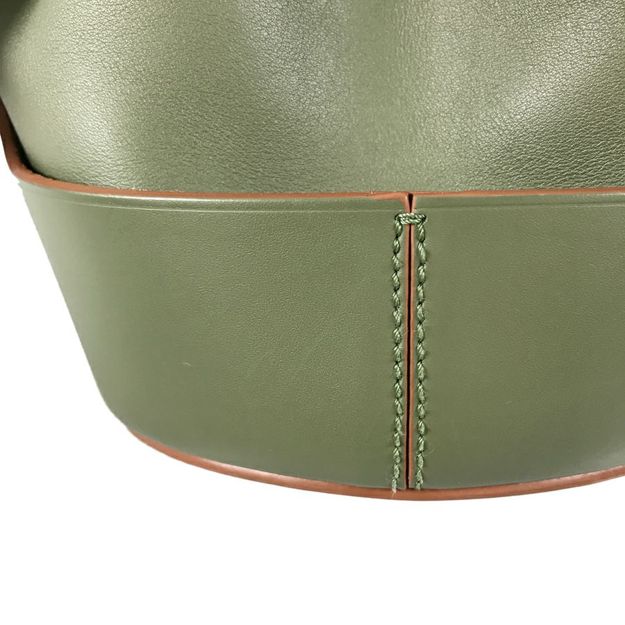 ロエベ ショルダーバッグ