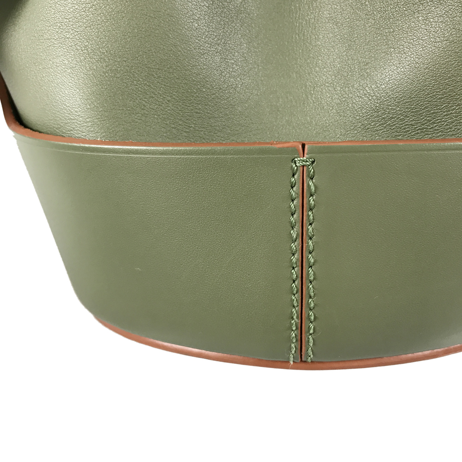 ロエベ ショルダーバッグ