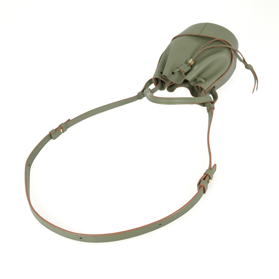 ロエベ ショルダーバッグ