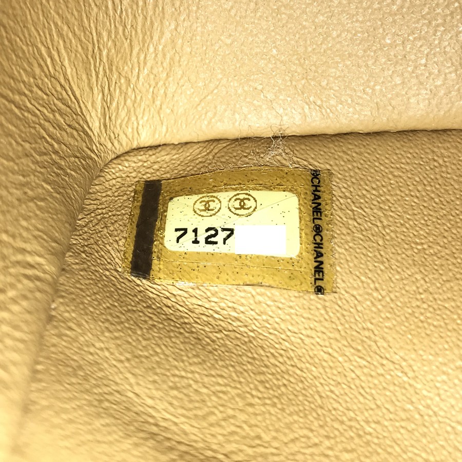 シャネル ショルダーバッグ