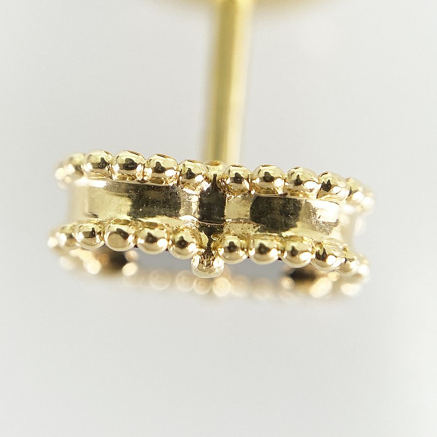 ヴァンクリーフ＆アーペル ピアス