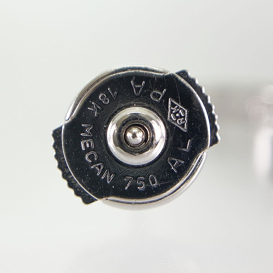 カルティエ ピアス